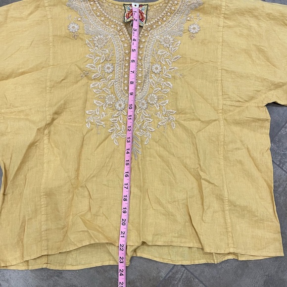 JOHNNY WAS EMBROIDERED EYELET YELLOW LINEN 100% WOMAN TUNIC SIZE US L - Picture 3 of 5